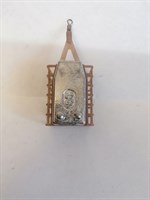 кормушка квадратная с донышком 80гр 1757